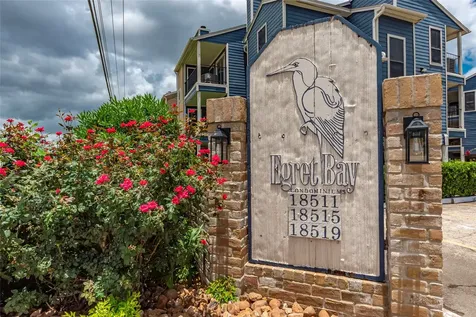 18515 Egret Bay Boulevard 1301 Webster TX 77058