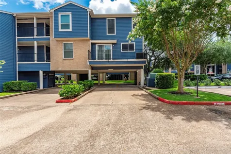 18515 Egret Bay Boulevard 1301 Webster TX 77058