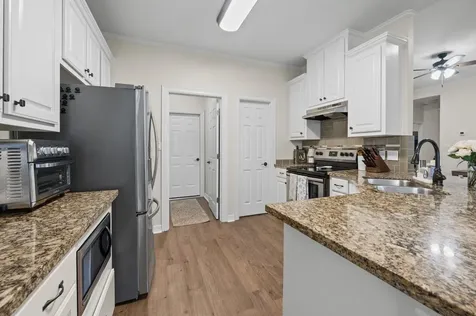 118 N Urbanec Street East Bernard TX 77435