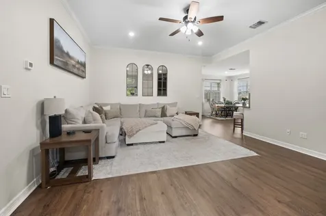 118 N Urbanec Street East Bernard TX 77435