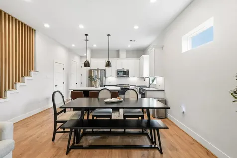 1309 Noble Street Houston TX 77009
