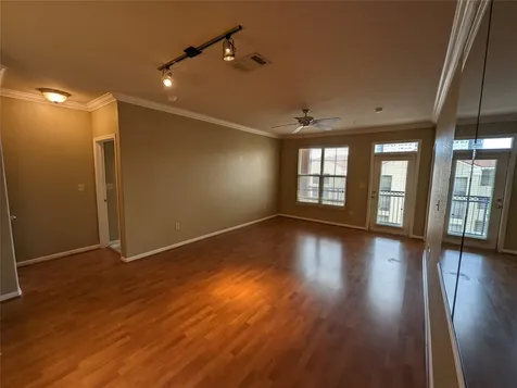 1711 Old Spanish Trail 341 Houston TX 77054