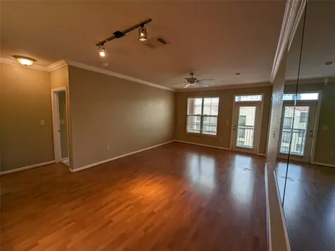 1711 Old Spanish Trail 341 Houston TX 77054