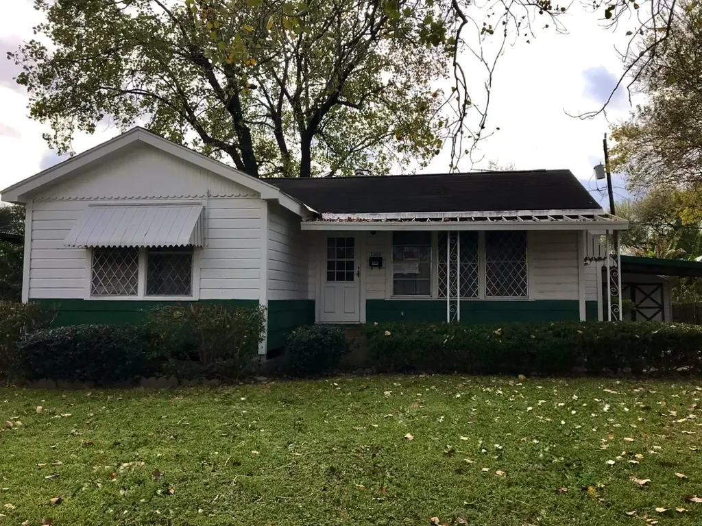2208 7th Street Galena Park TX 77547