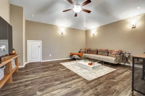 103 Birch Canoe Drive Tomball TX 77375