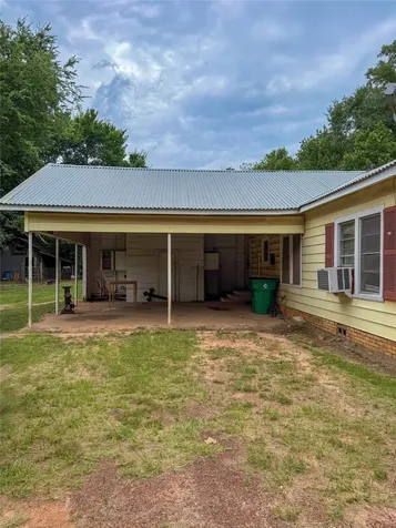 321 Sycamore Street Grapeland TX 75844