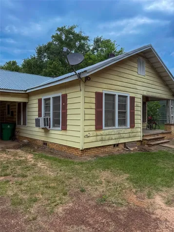 321 Sycamore Street Grapeland TX 75844