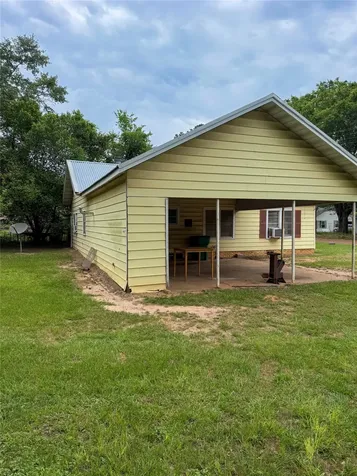 321 Sycamore Street Grapeland TX 75844
