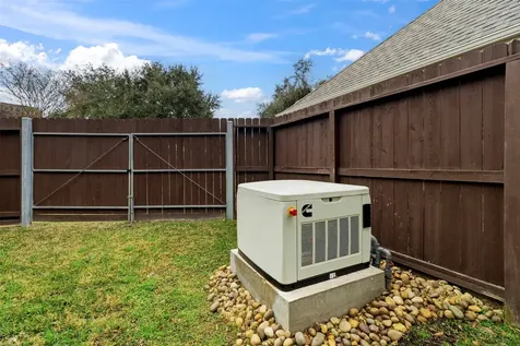3010 Scenic View Court Seabrook TX 77586