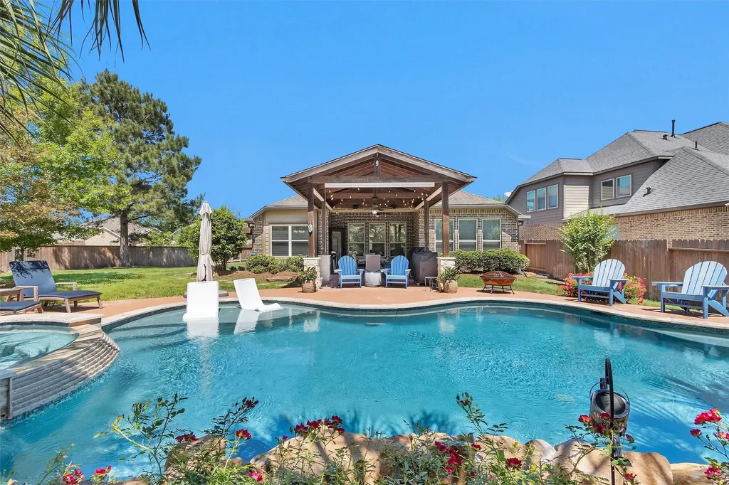 102 Cadence Court Montgomery TX 77316