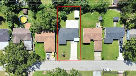 5202 Pensdale Street Houston TX 77033