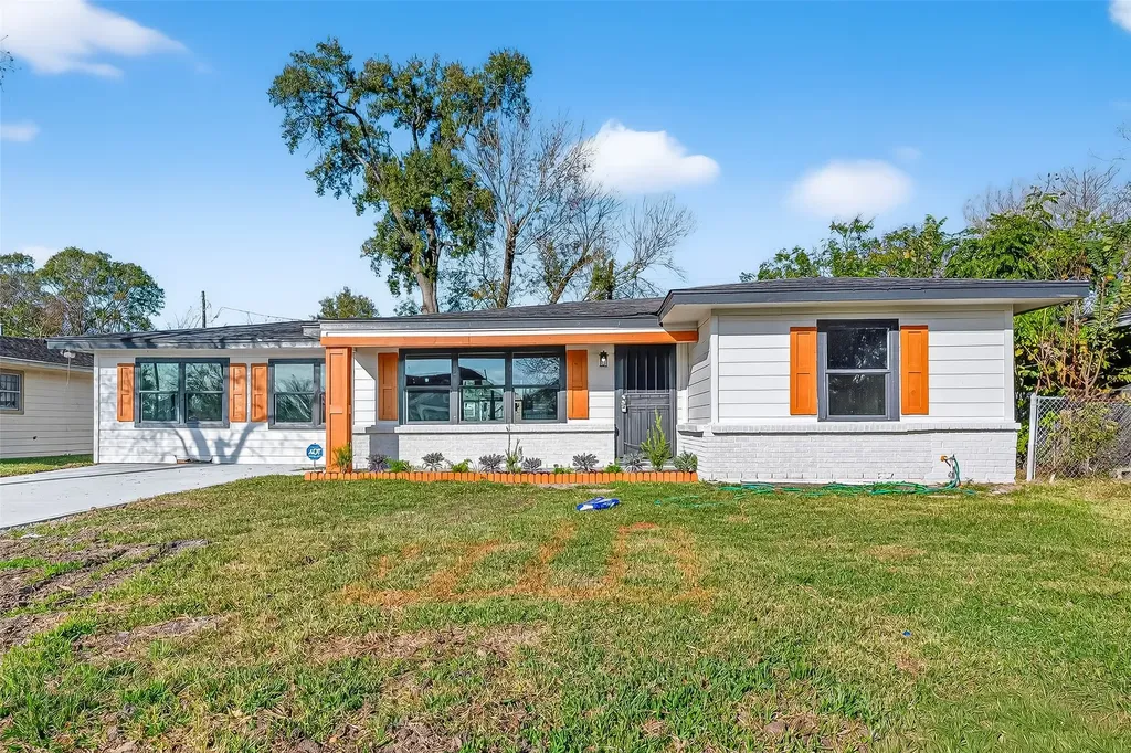 5707 Lyndhurst Drive Houston TX 77033