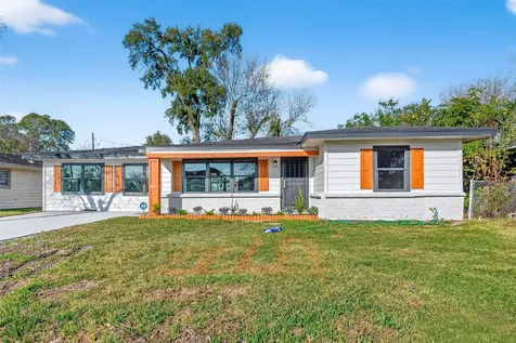 5707 Lyndhurst Drive Houston TX 77033