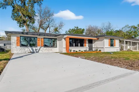 5707 Lyndhurst Drive Houston TX 77033