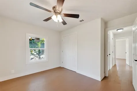5707 Lyndhurst Drive Houston TX 77033