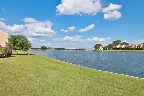 12600 Melville Drive 318b Montgomery TX 77356