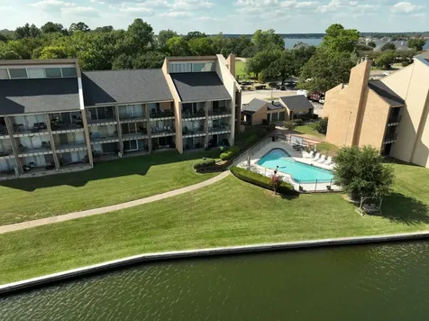 12600 Melville Drive 318b Montgomery TX 77356