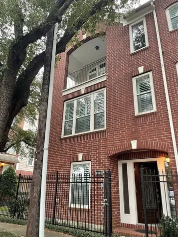 1040 La Rue Street Houston TX 77019