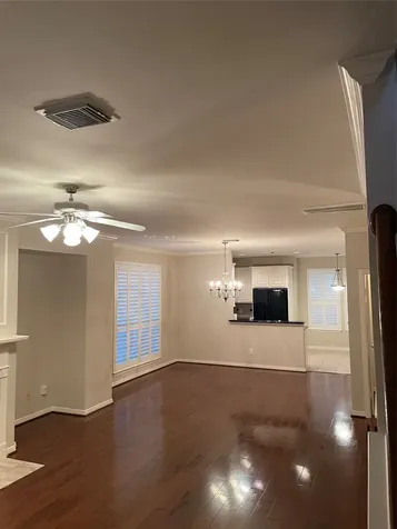 1040 La Rue Street Houston TX 77019
