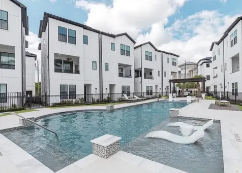 2804 Grand Fountains Drive B Houston TX 77054