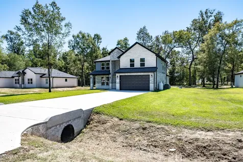 816 County Road 6609 Dayton TX 77535