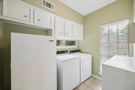 5623 Spring Lodge Drive Houston TX 77345