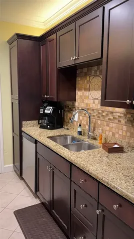 7000 Seawall Boulevard 414 Galveston TX 77551