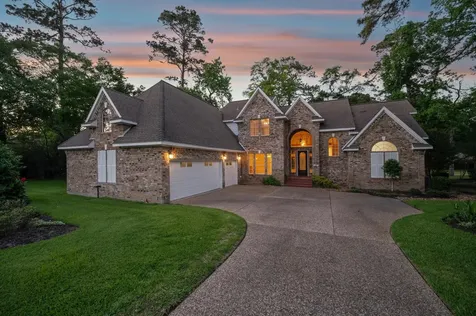 3134 Lake Island Drive Montgomery TX 77356