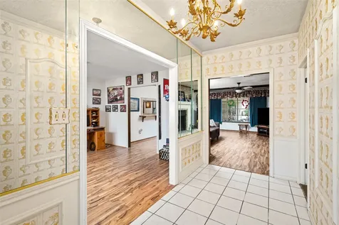 357 W Castle Harbour Drive Friendswood TX 77546
