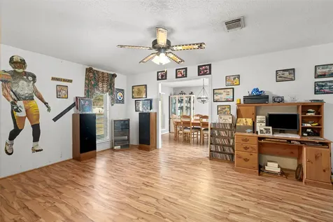 357 W Castle Harbour Drive Friendswood TX 77546