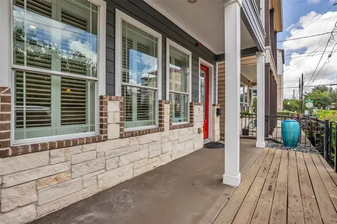1423 Colorado Street Houston TX 77007