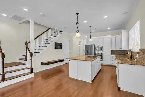 1423 Colorado Street Houston TX 77007