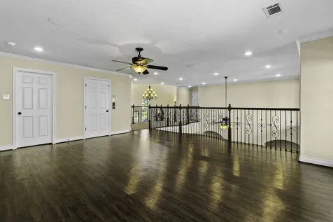 127 Bridgewater Onalaska TX 77360