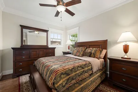 1639 Du Barry Lane Houston TX 77018