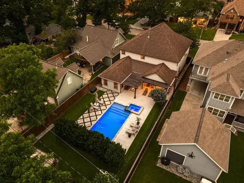 1639 Du Barry Lane Houston TX 77018
