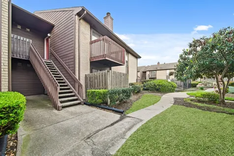 12905 Woodforest Boulevard 204 Houston TX 77015