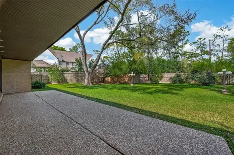 10614 Fairlane Drive Houston TX 77024