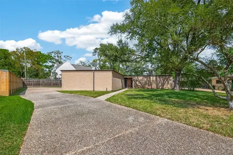 10614 Fairlane Drive Houston TX 77024