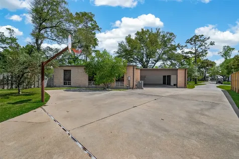 10614 Fairlane Drive Houston TX 77024