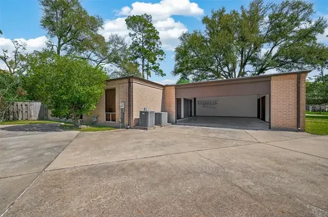 10614 Fairlane Drive Houston TX 77024
