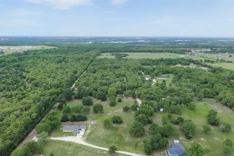 604 Hilton Road Bryan TX 77807