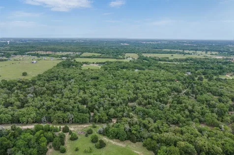 604 Hilton Road Bryan TX 77807