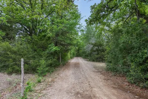 604 Hilton Road Bryan TX 77807