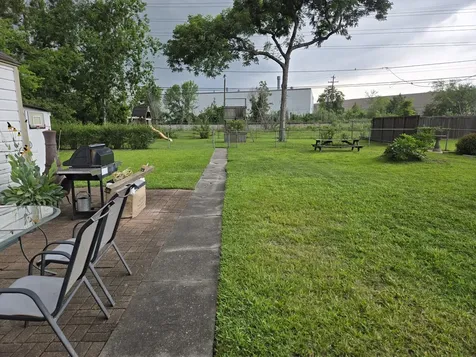 524 W 34th Street Houston TX 77018