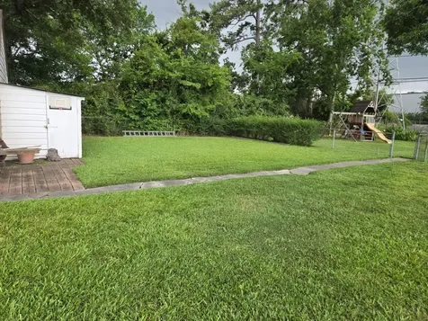 524 W 34th Street Houston TX 77018
