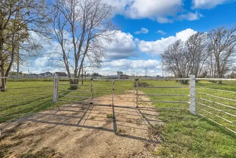 8411 Meadowlark Drive Baytown TX 77523