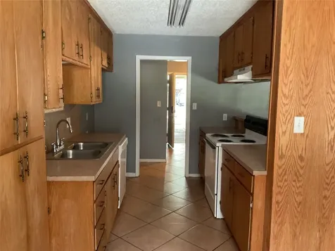 5129 Chateaux Drive Bay City TX 77414