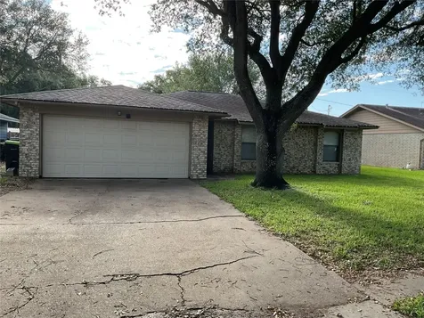 5129 Chateaux Drive Bay City TX 77414