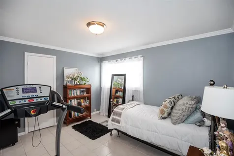 2101 Fountain View Drive 80 Houston TX 77057