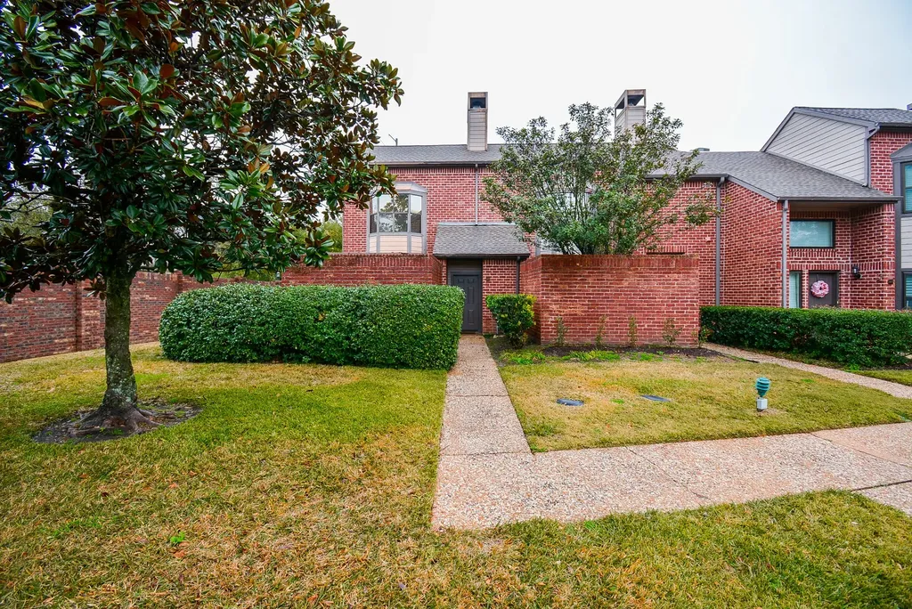 7447 Cambridge Street 115 Houston TX 77054